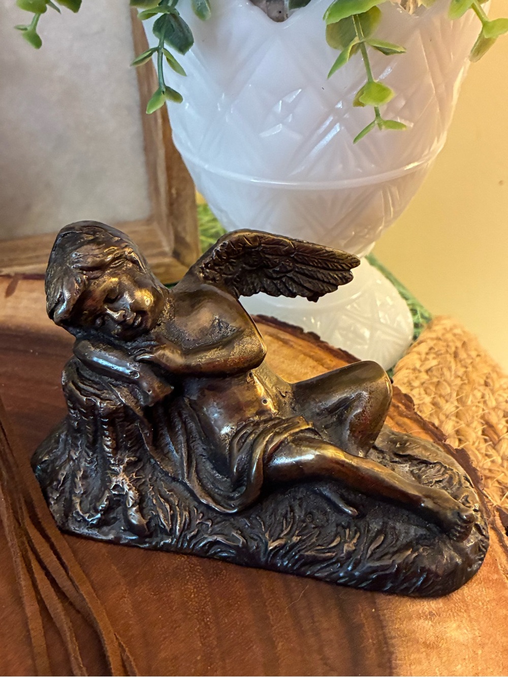 Brass Bronze-Tone Reclining Cherub Sculptures, Elegant Table Accent. 2 Piece set